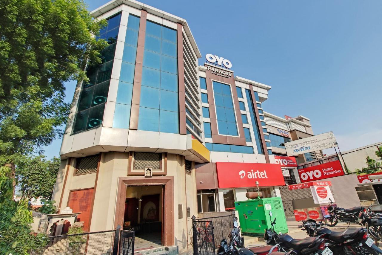 Oyo 10213 Hotel Panache Mathura Exterior foto